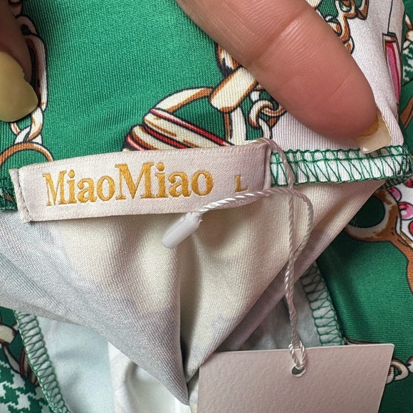 NWT Green and Yellow Patterned Two-Piece Set - Picture 5 of 5